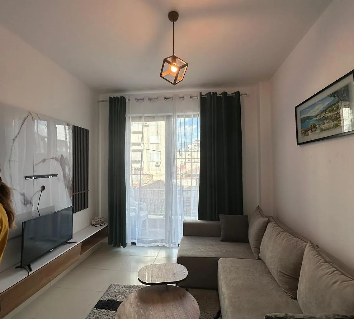 Apartamento Urban Oasis,15 Min Walk To Centr Tirana